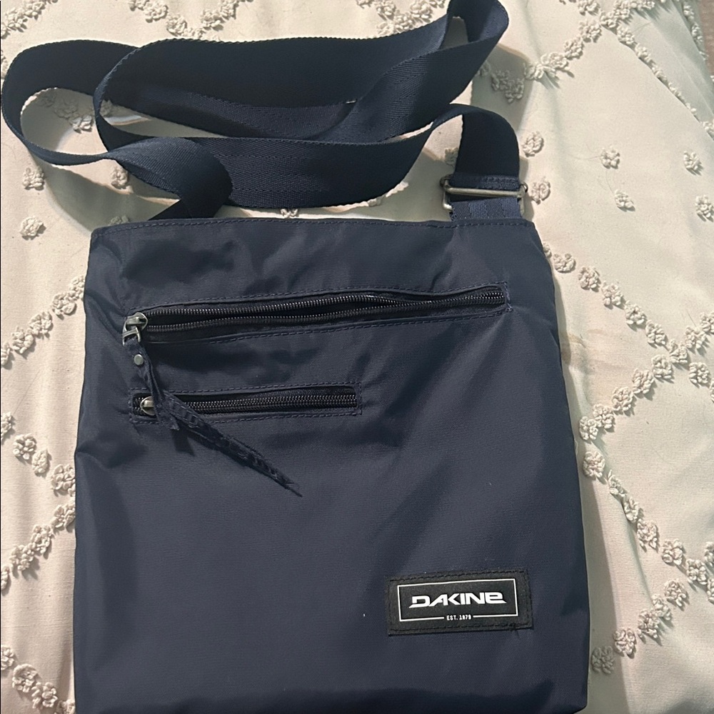 Dakine Dark Blue Messenger Bag